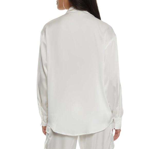 New DAISY Satin Long Sleeve Large Pocket Button Down Shirt Women’s SIZE 3X Ivory - Picture 2 of 7